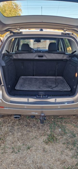 Vând sau schimb Mercedes b-class