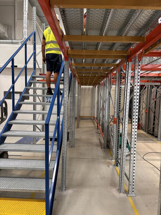 Verificare rafturii metalice, achizitie rafturii, montaje, relocare
