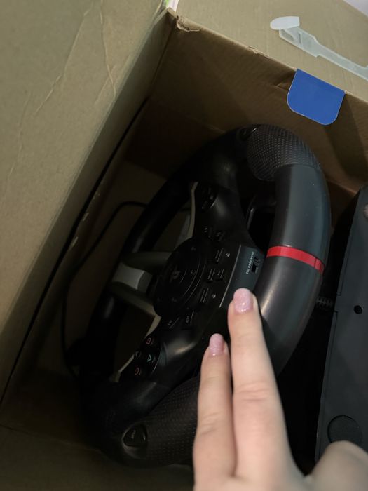 Продам игровой руль HORI Racing Wheel