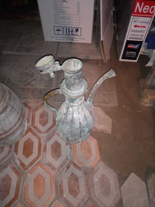 Старинные кувшины