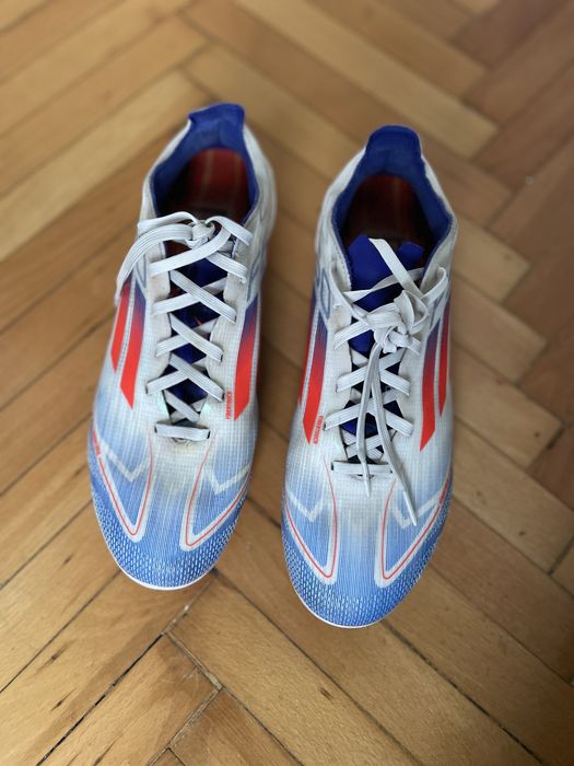 Adidas F50 fibertouch 41.5 бутонки