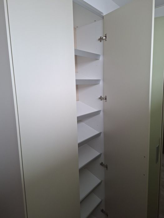 Pantofar cu 7 rafturi stare perfectă 400lei