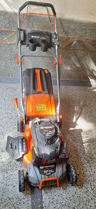 Моторна косачка Daewoo DLM4600SP