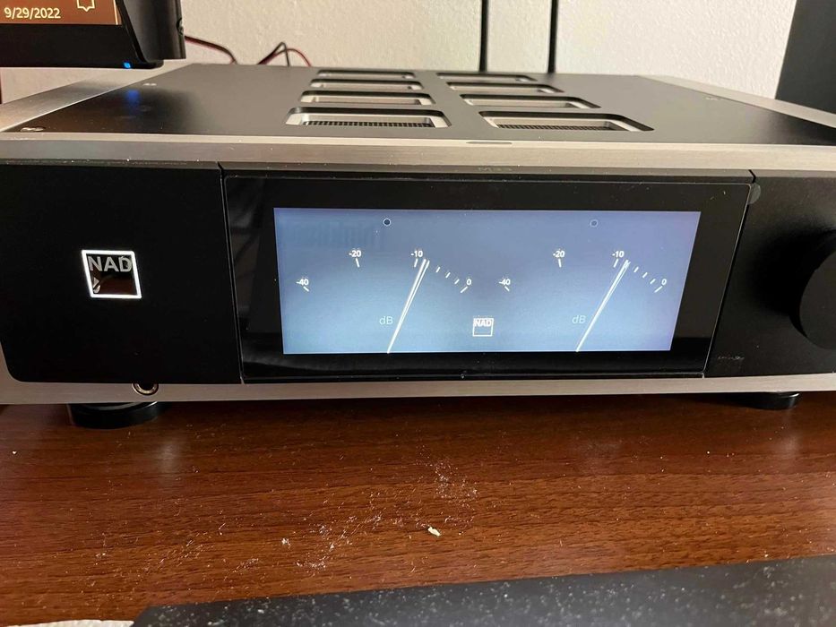 nad m33 усилвател плеар стриимър чисто нов с бг гаранция