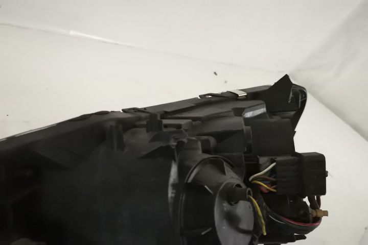 Фар Дясно Оригинален Халогенен / Far Dqsno Originalen Halogen Mitsubis