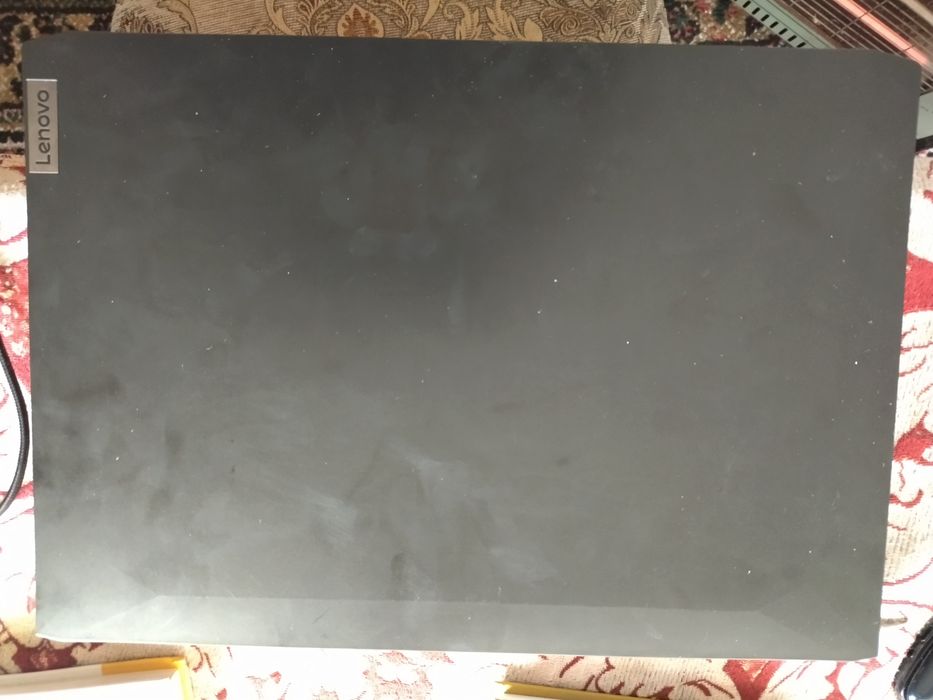 Noutbook dasturlash yoki igravoy oyin uchun