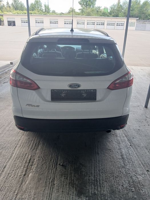 FORD FOCUS 1.6 бензин 2011г На части