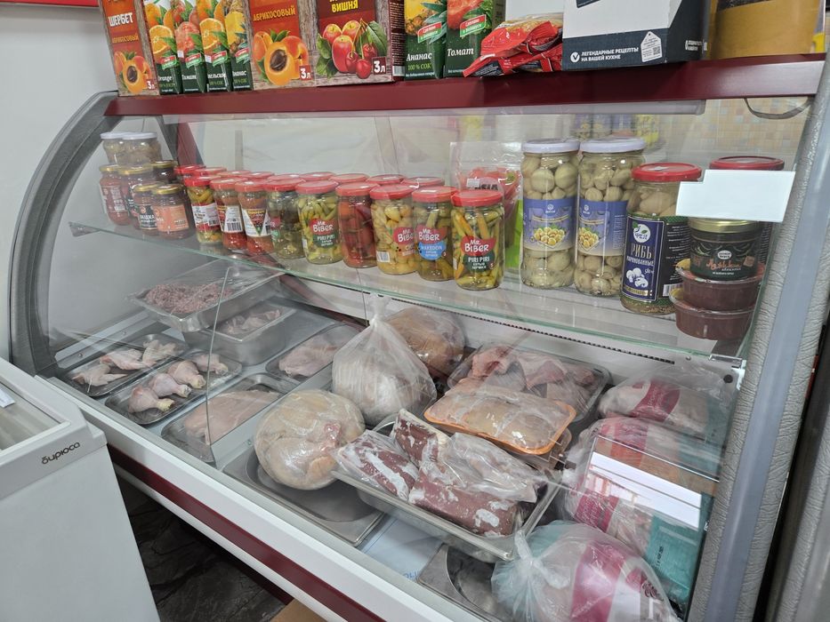 Продам витриные холодильники