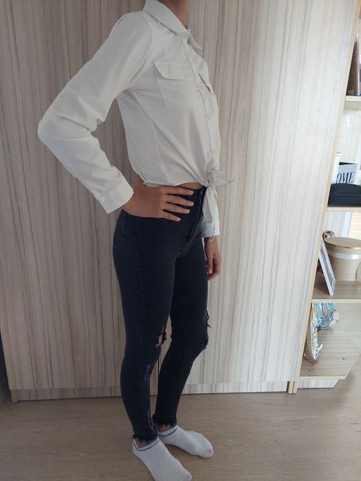 Перфектен комплект риза и дънки!