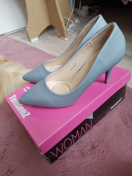 Обувки Tendez, нови