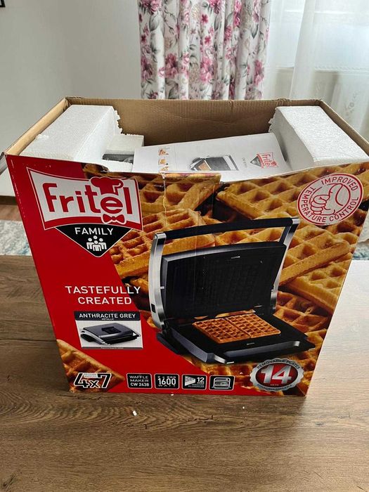 Aparat de vafe combinat Fritel CW2438 4x7