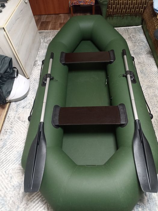 Продам резиновую лодку