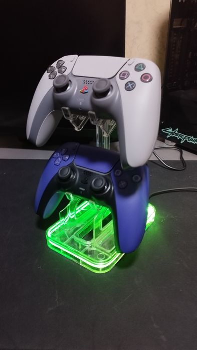 Подставка под геймпады