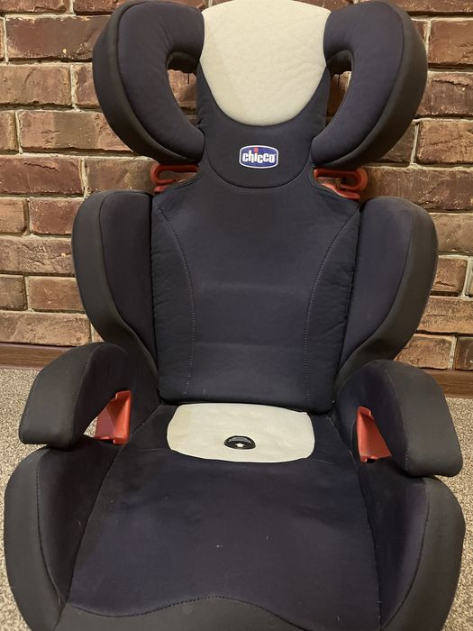 Продам автокресло от 6 до 15 лет