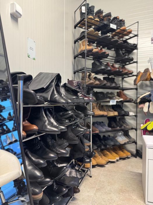 Lot încălțăminte en-gros – 300 buc – de la 10 buc