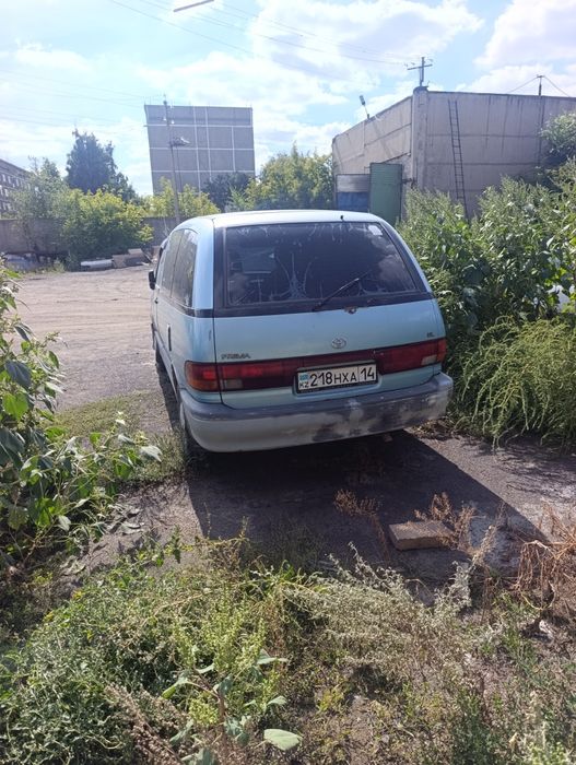 Toyota previa  2.4