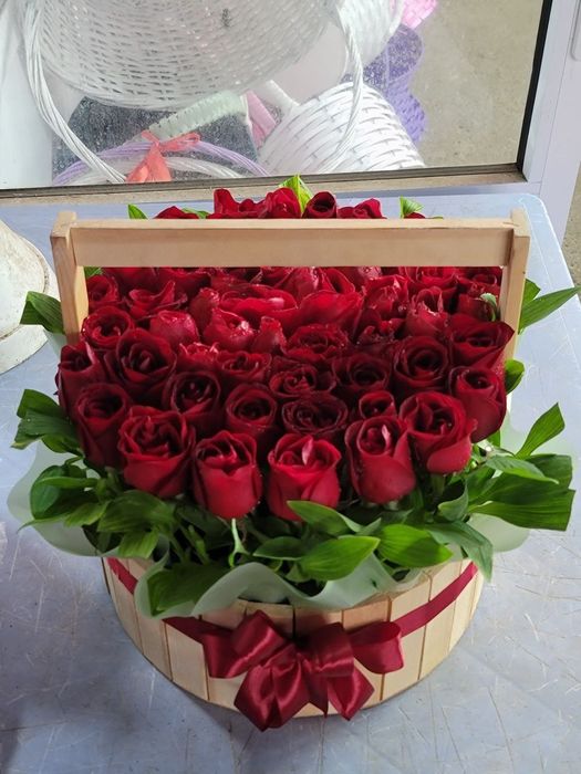 Продажа цветов роз букету.