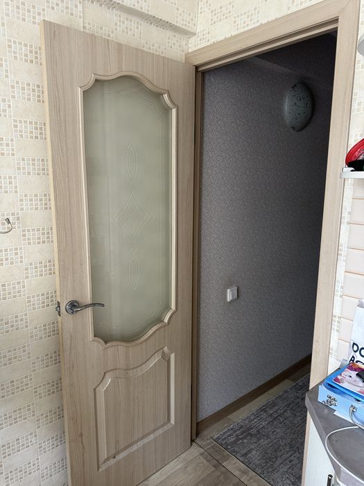 Продам межкомнатные двери