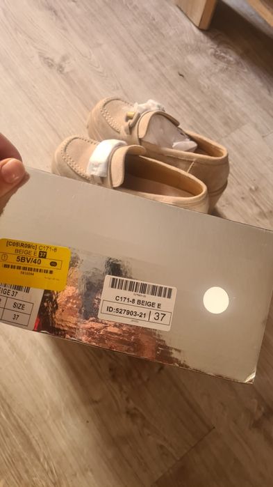 Pantofi crem 37 marime