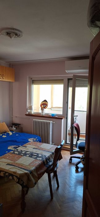 De vânzare apartament 3 camere, Rogerius