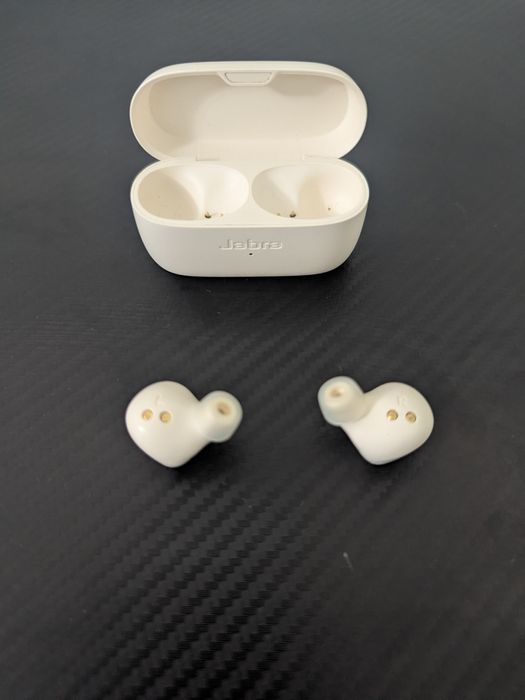 Наушники Jabra Elite 4