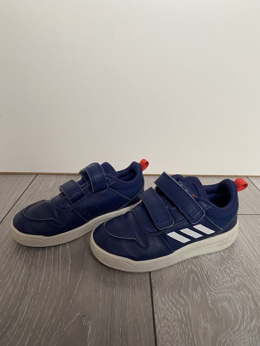 Маратонки Adidas