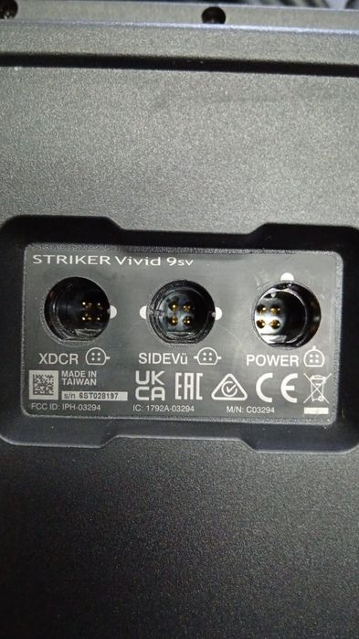 Продам эхолот,,striker Vivid-9sv