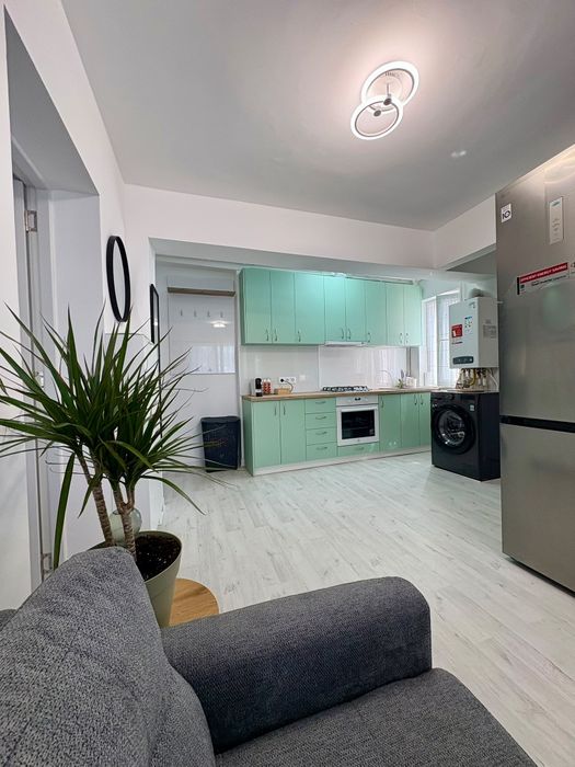 Vand apartament 3 camere