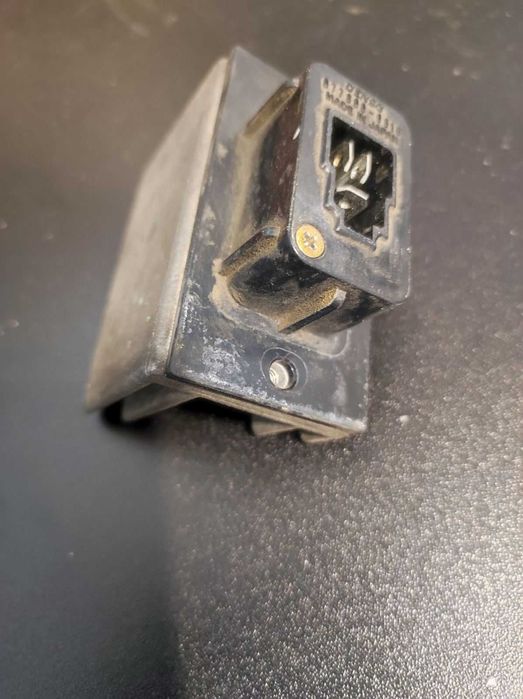 Продава се оригинален електронен блок за климатик на Honda CR-V