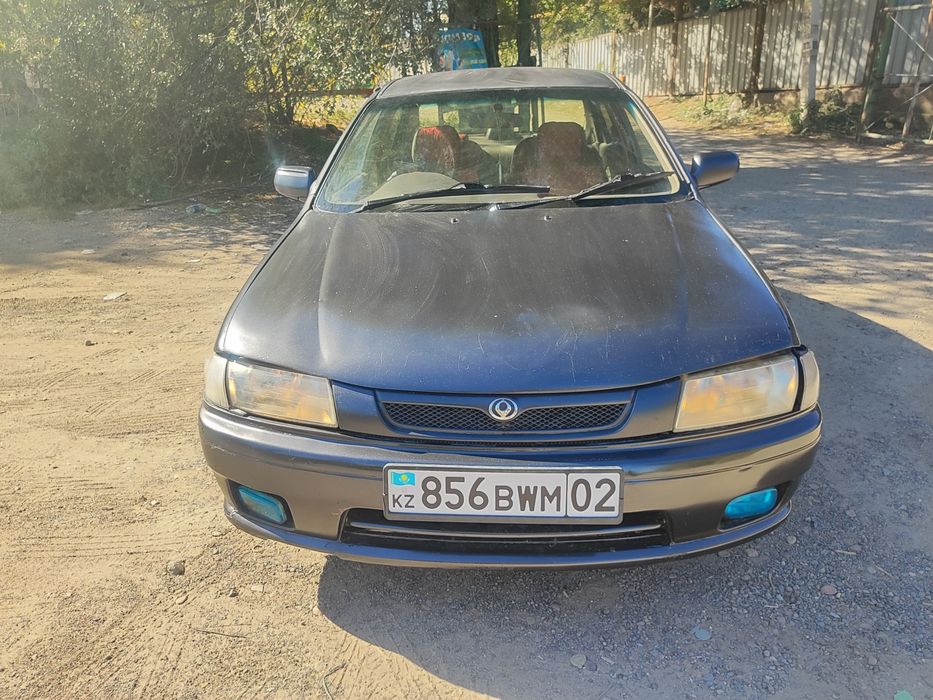 Мазда 323 фамилия продам