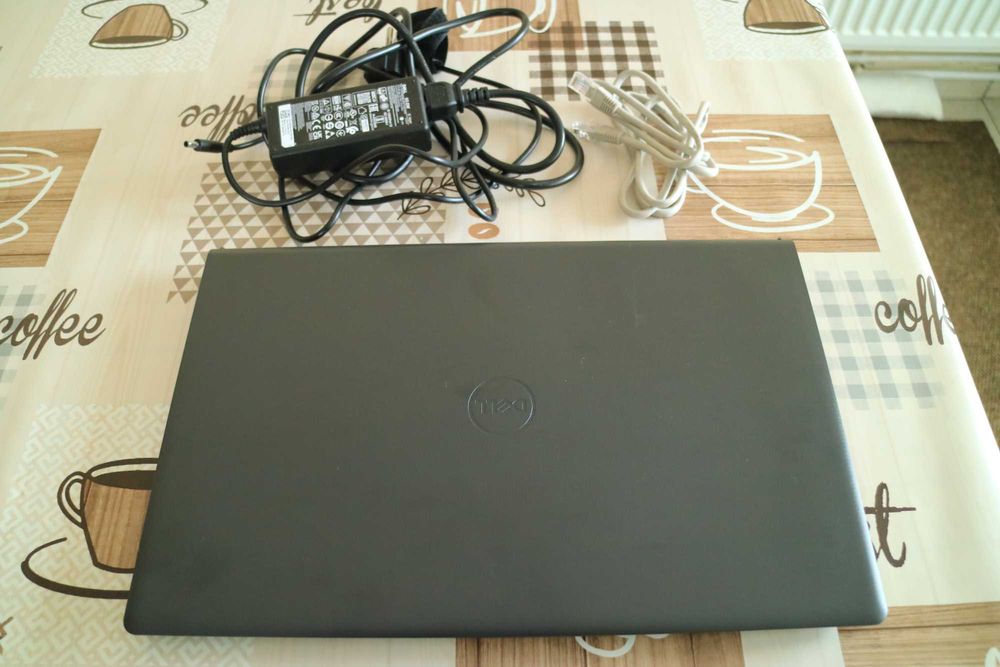 Laptop Dell Vostro 3520 full hd 15.6inch i3-1215U ram 8gb ssd 256gb intel uhd graphics win11 pro