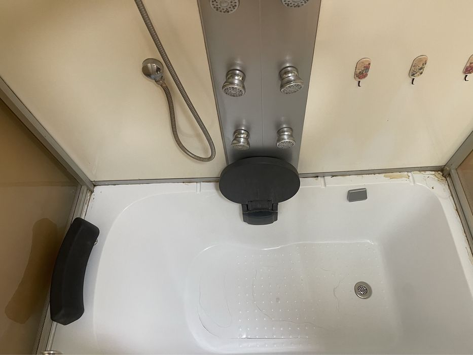 Душева кабина Erlit