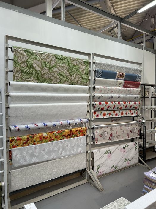 Стойка для клеенки с резаком