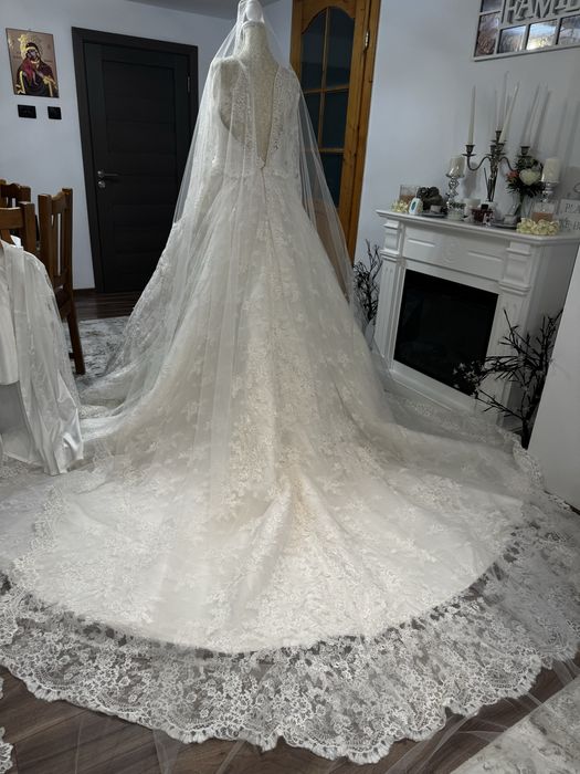 Rochie mireasa impecabila