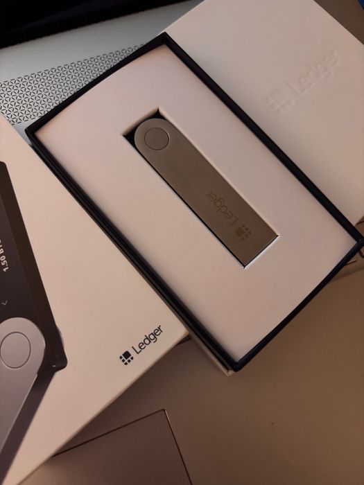 Ledger хардуерен портфейл за криптовалути