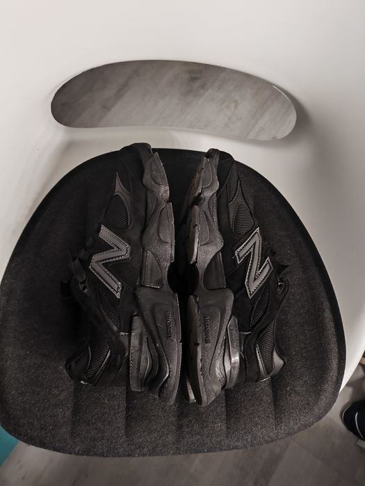 New Balance Сникърси '9060' в черно