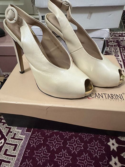 Белые туфли летние