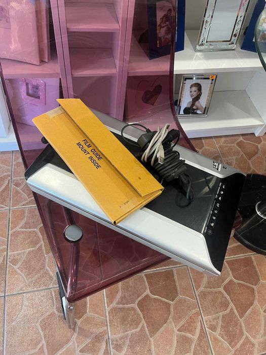 Scanner Canon CanoScan 8800F + Pachet poze film