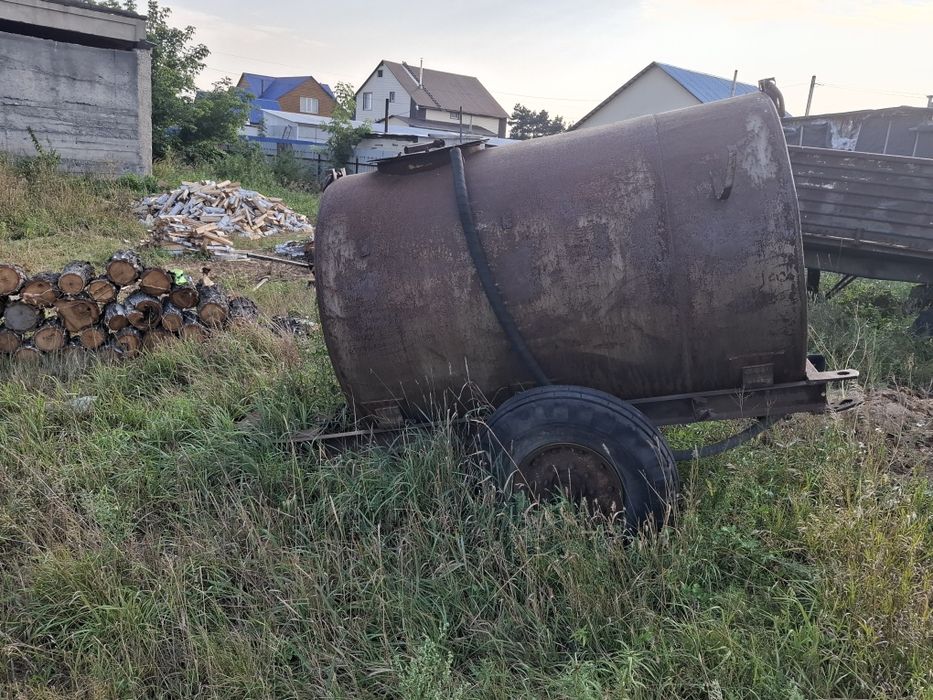 Продам прицеп и бочку