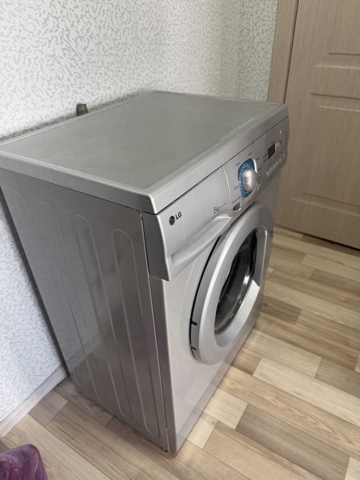 Продам стиральную машину
