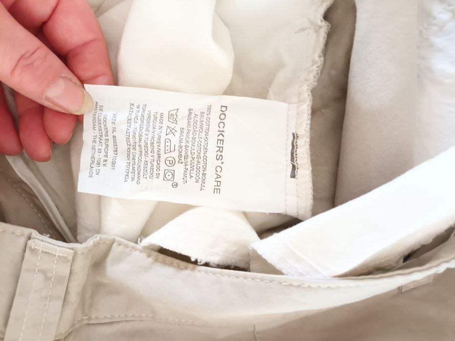 Pantalon Dokers noi de  barbati marimea 40/32