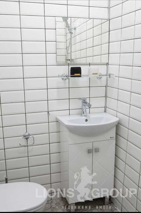 Дава се под наем Двустаен апартамент в Варна, Център - 55 кв.м за 550.8 € - Снимка #8