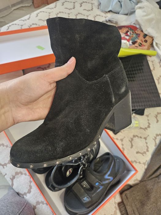 Продам женские вещи и обувь.