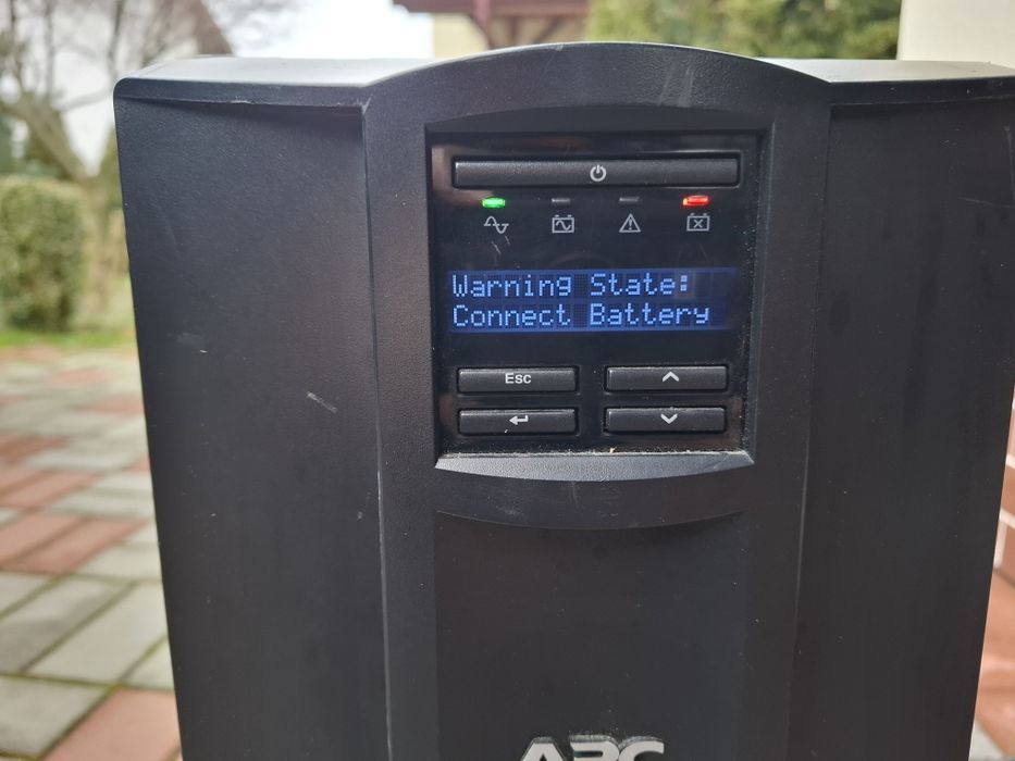 UPS APC ST2200 Smart Ups 2200