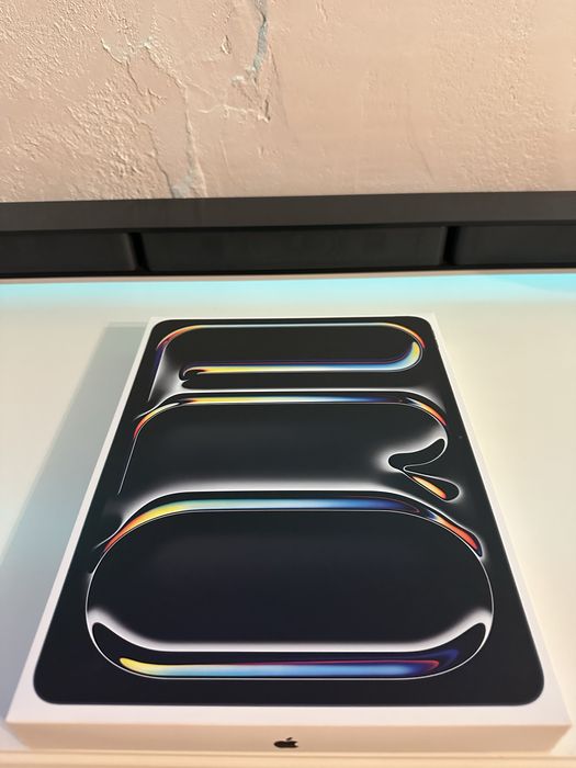 Ipad 13 M5 256GB Wi-Fi + Cellular, nou, sigilat