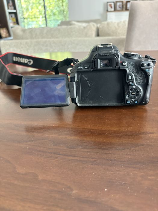 Foto Canon  EOS   600D