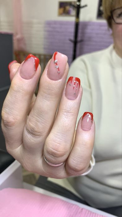 Профессиональный маникюр и педикюр. Безопасно. Качественно
