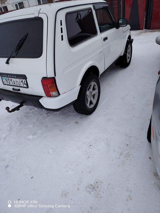 Продам авто ниву