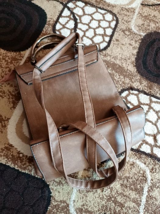 Женский рюкзак б/у