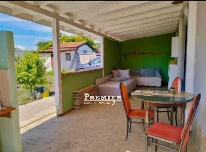 Продава се малка къща в село Тънково.